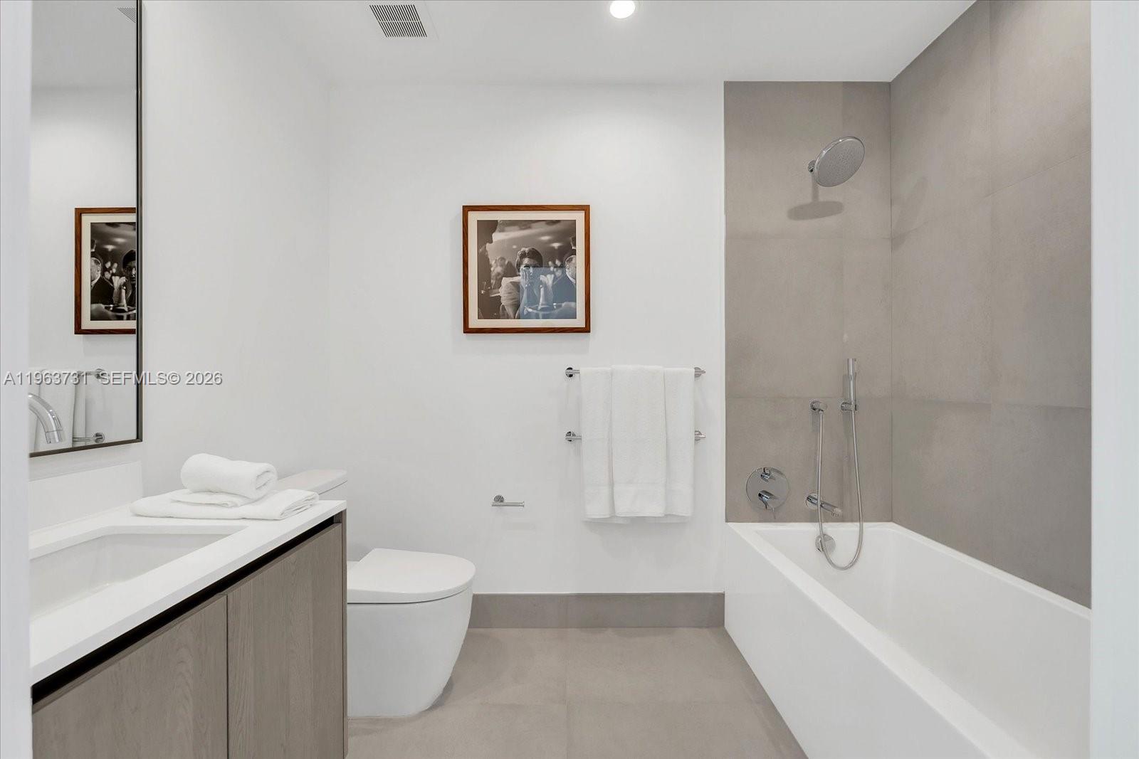 La Baia Bay Harbor - Residential