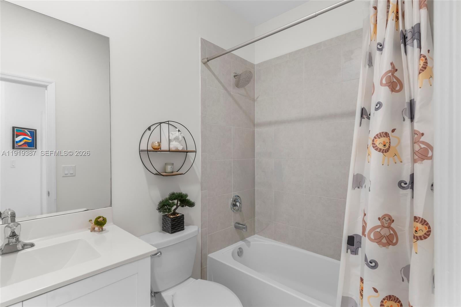 PINE ISLE - Residential