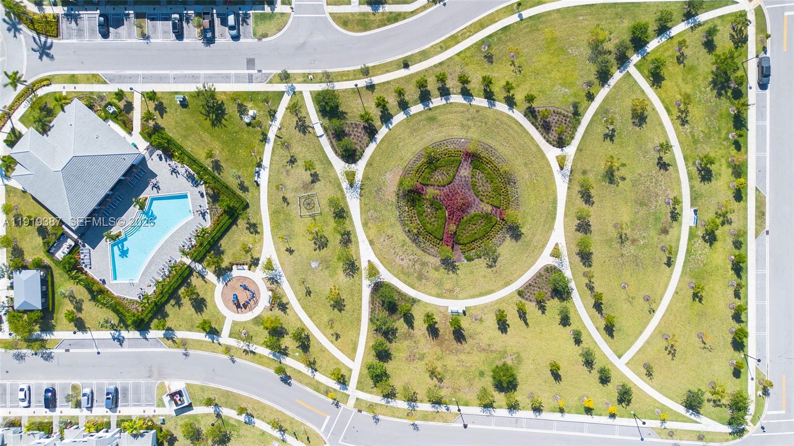 PINE ISLE - Residential