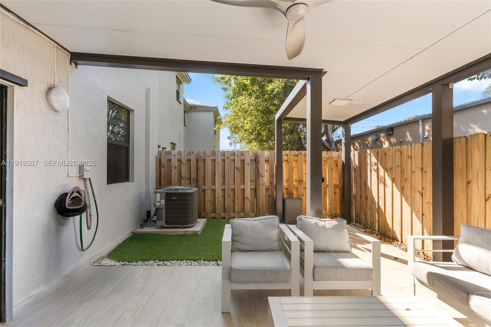 PINE ISLE - Residential