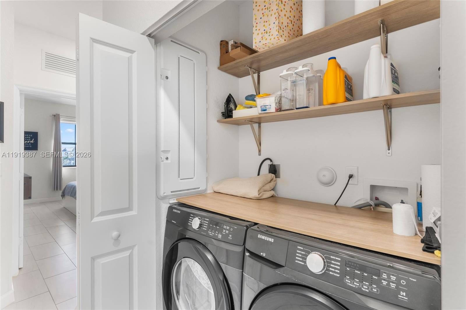 PINE ISLE - Residential