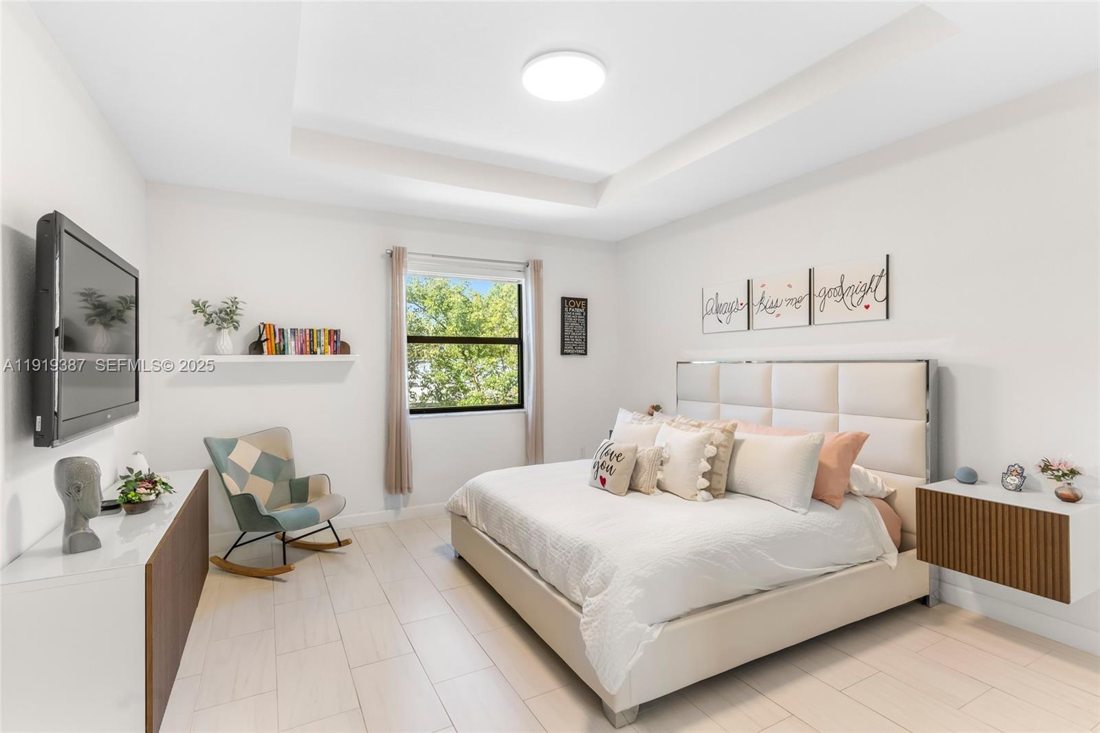 PINE ISLE - Residential