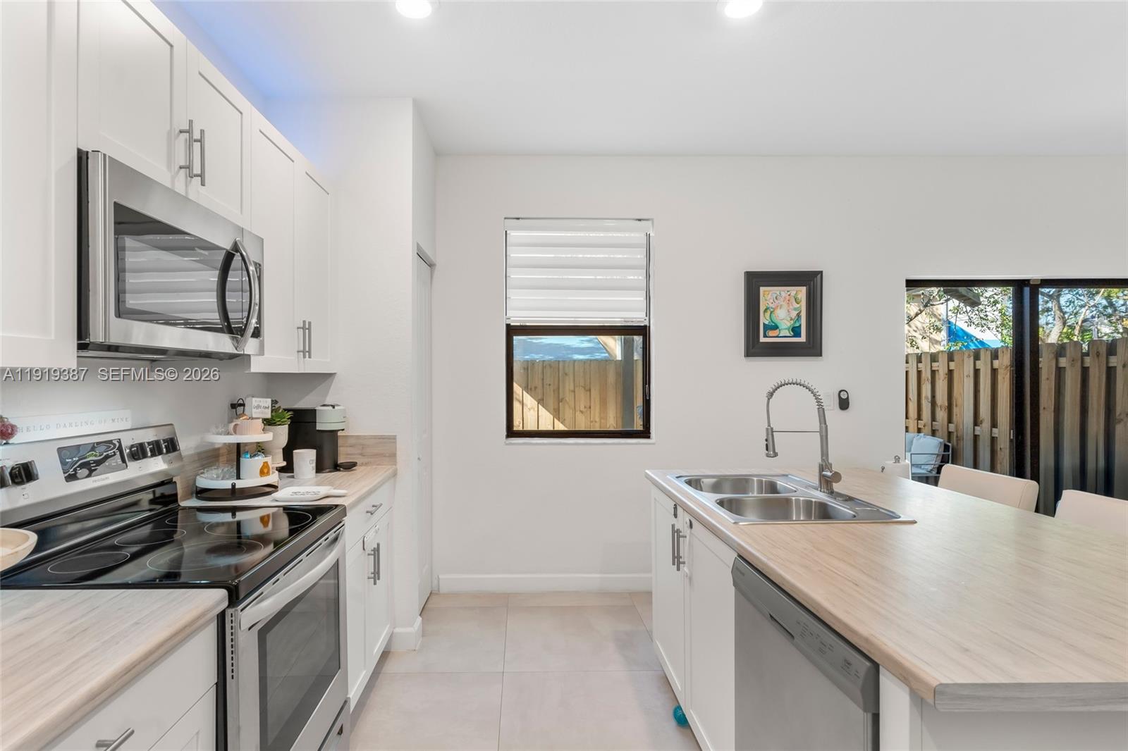 PINE ISLE - Residential