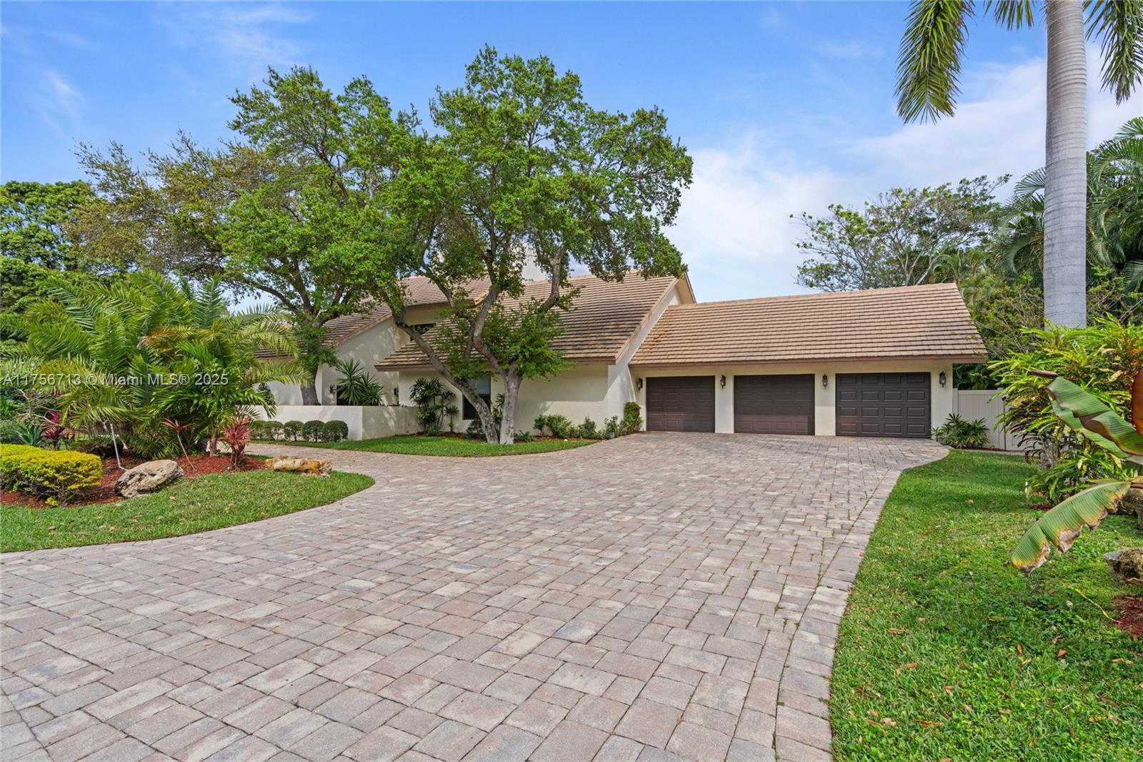 4140 Sanctuary Ln