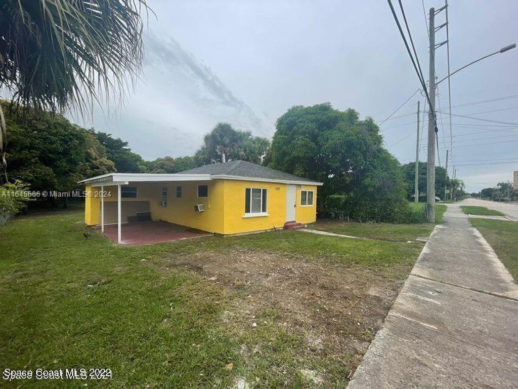 Photo of 519 N 18th St #0, Fort Pierce, FL 34950 (MLS # A11645686)