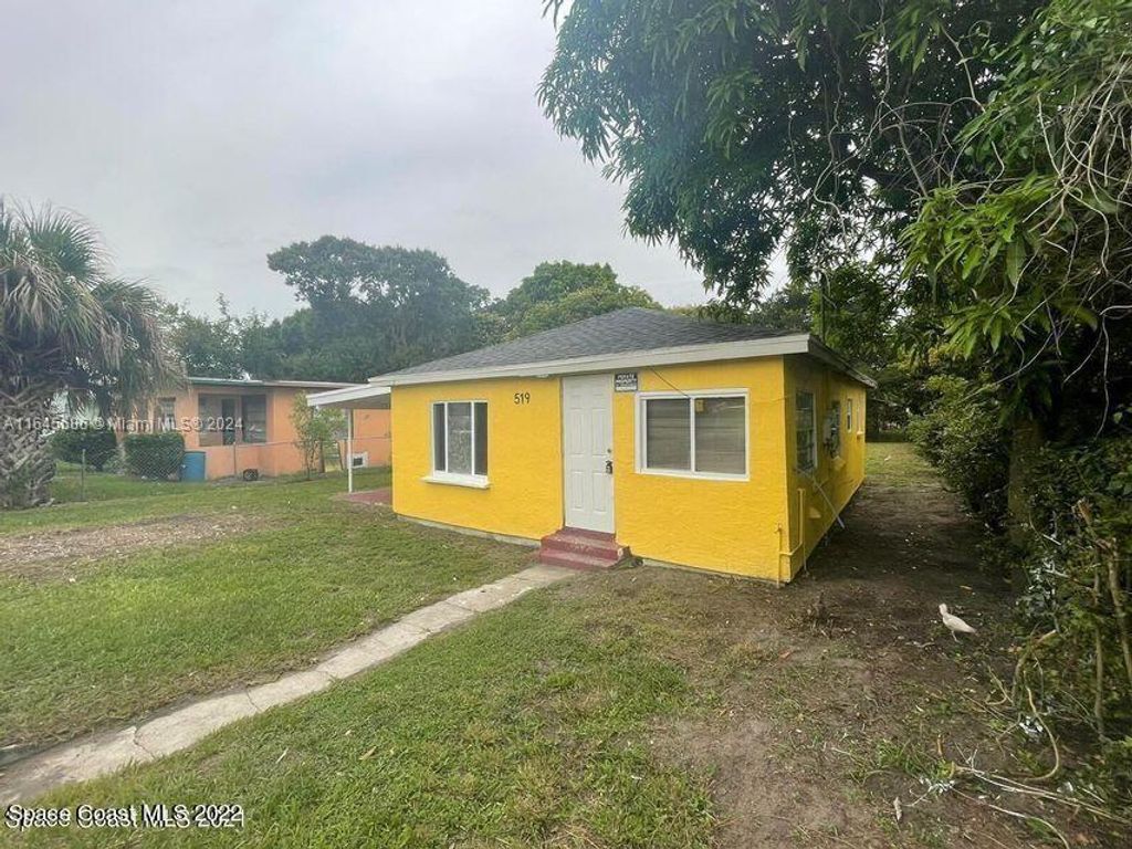 Photo of 519 N 18th St #0, Fort Pierce, FL 34950 (MLS # A11645686)
