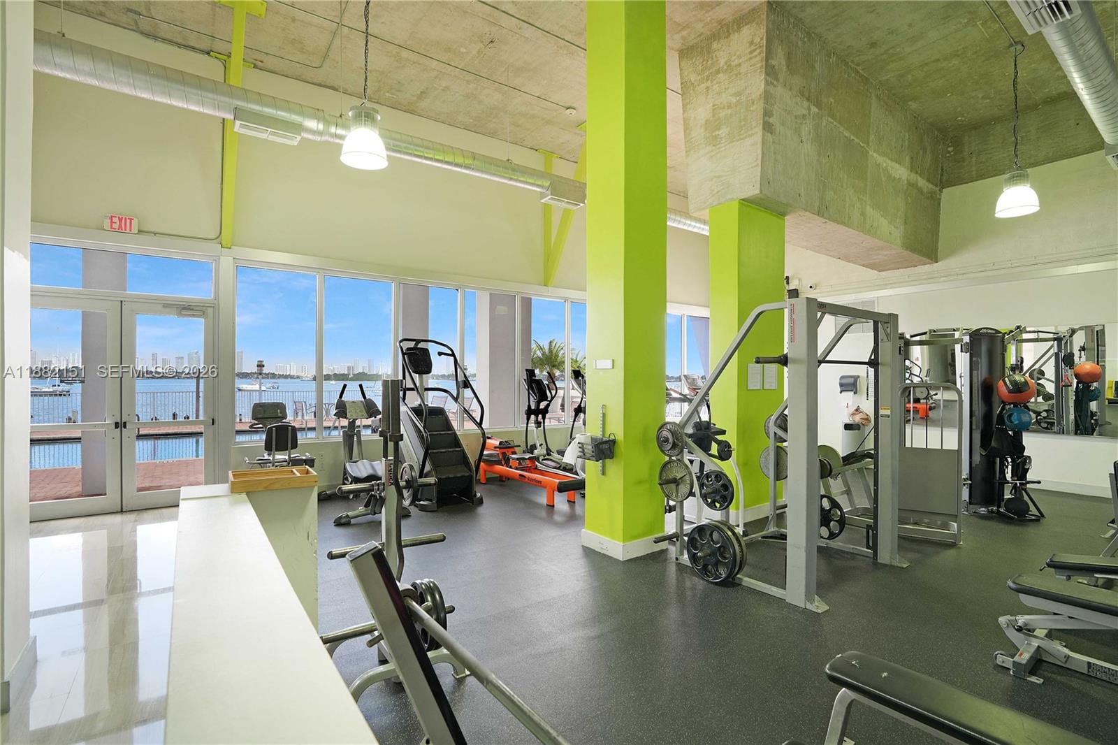 BAYVIEW TERR CONDO - Residential