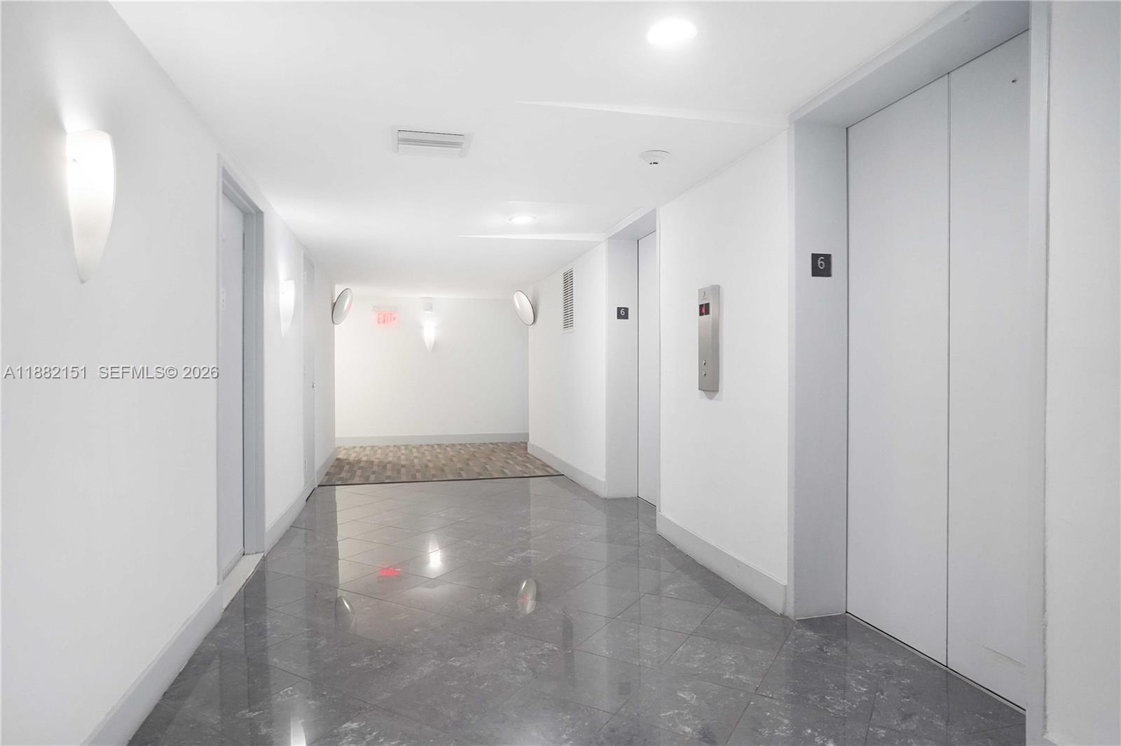 BAYVIEW TERR CONDO - Residential