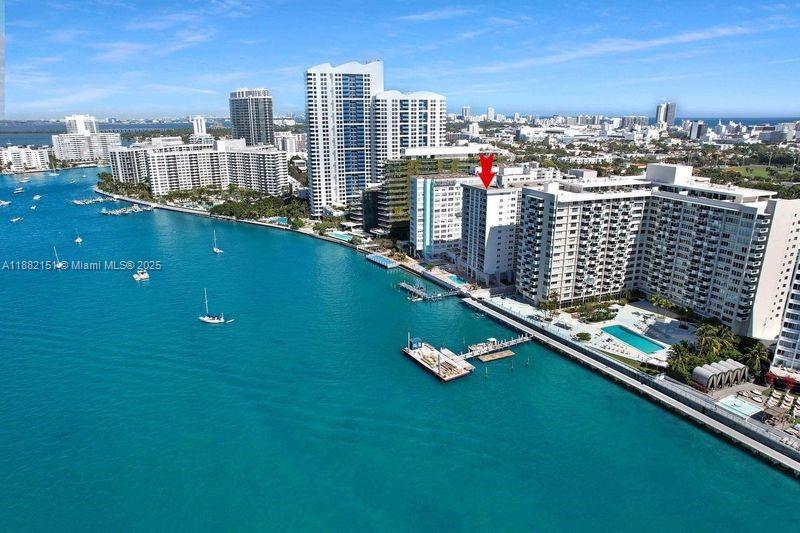 BAYVIEW TERR CONDO - Residential