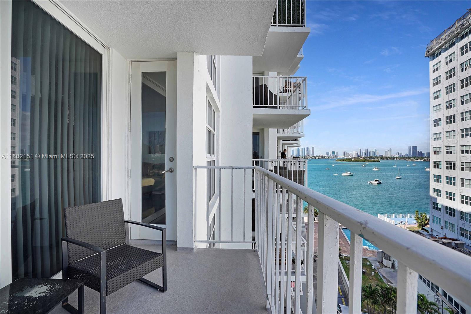 BAYVIEW TERR CONDO - Residential