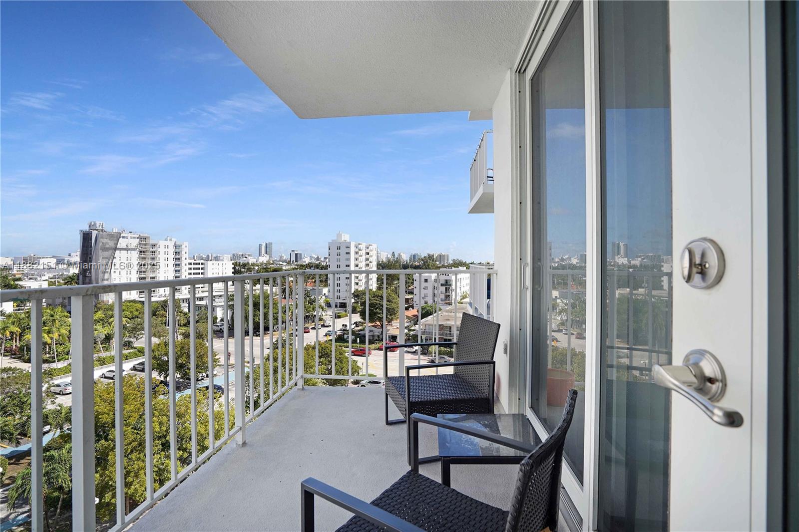 BAYVIEW TERR CONDO - Residential