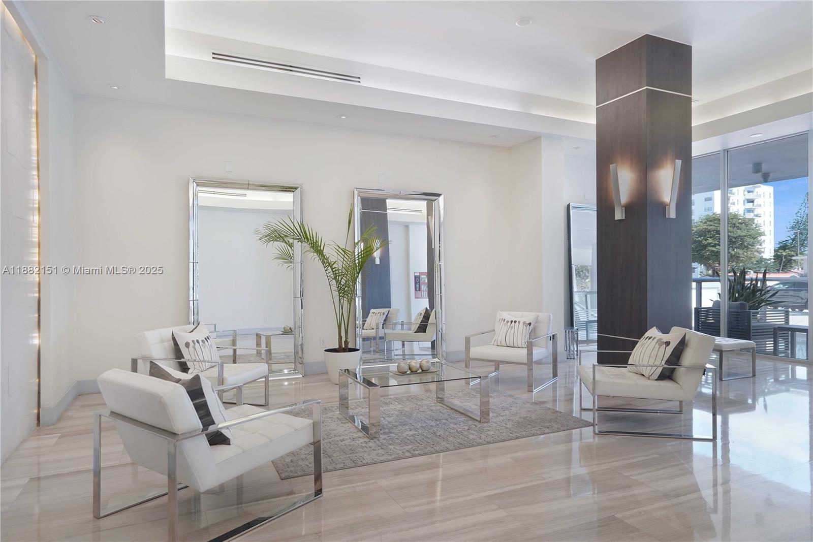 BAYVIEW TERR CONDO - Residential