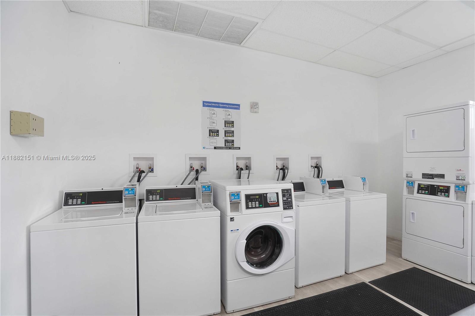 BAYVIEW TERR CONDO - Residential