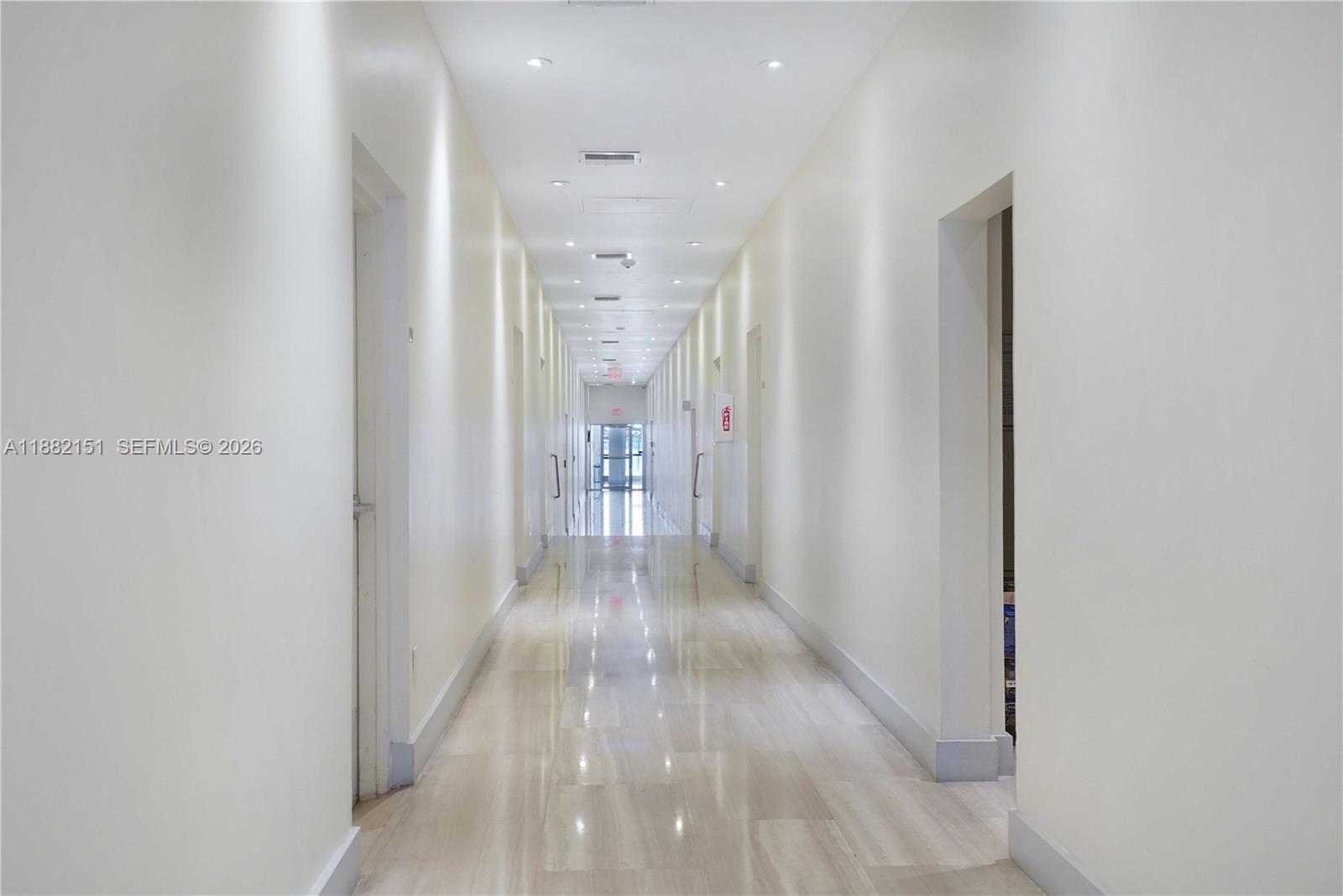 BAYVIEW TERR CONDO - Residential