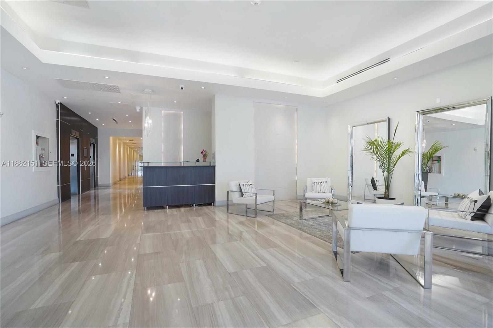 BAYVIEW TERR CONDO - Residential