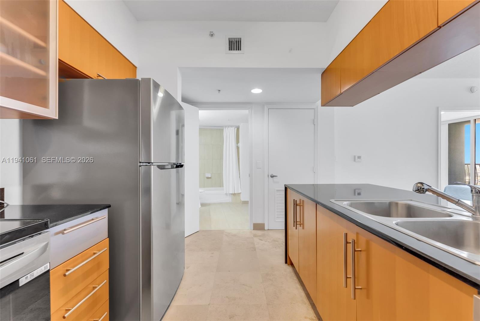 OPERA TOWER CONDO - Residential