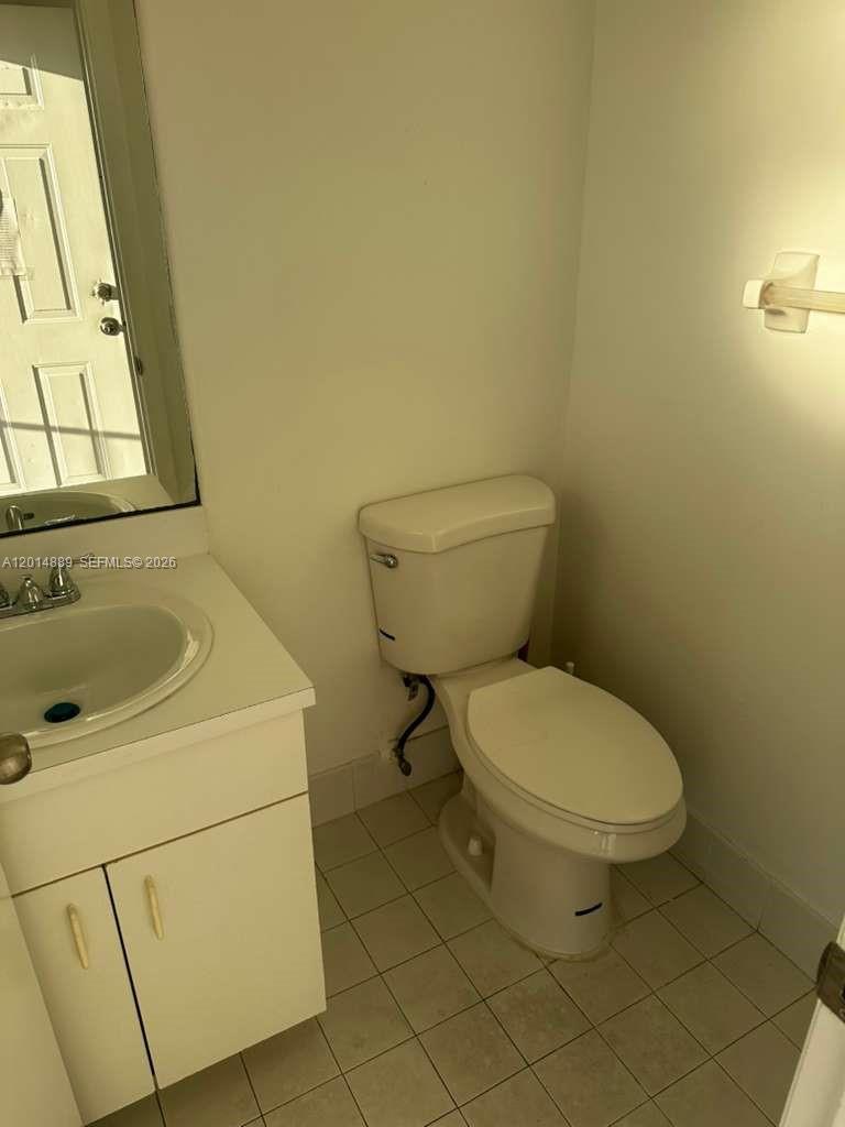 ISLAND SHORES CONDO - Residential Lease