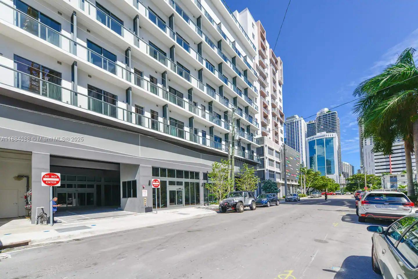 SMAERT BRICKELL CONDO - Residential