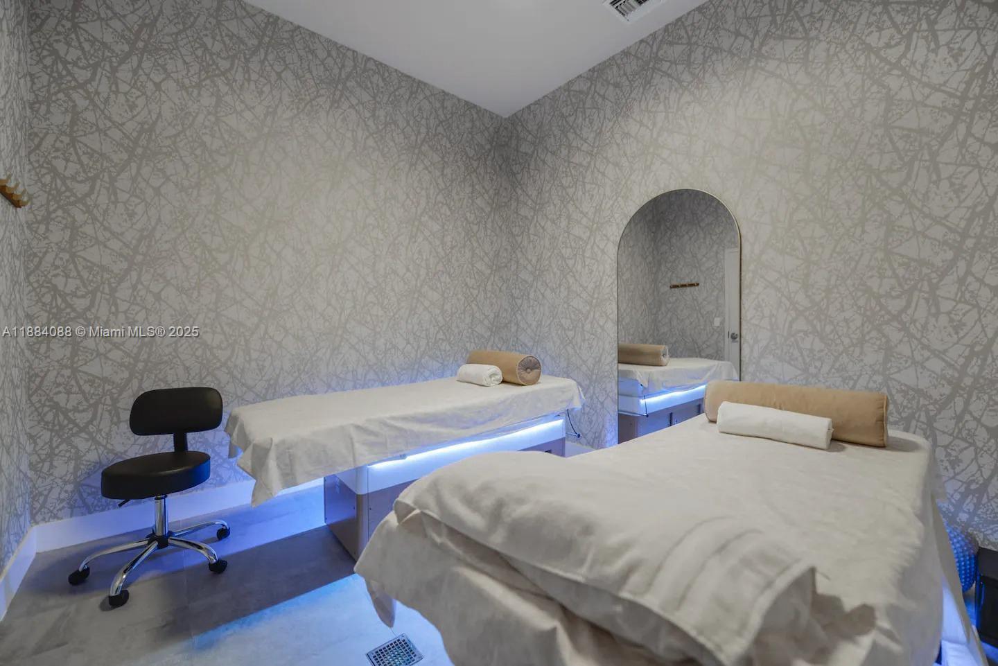 SMAERT BRICKELL CONDO - Residential