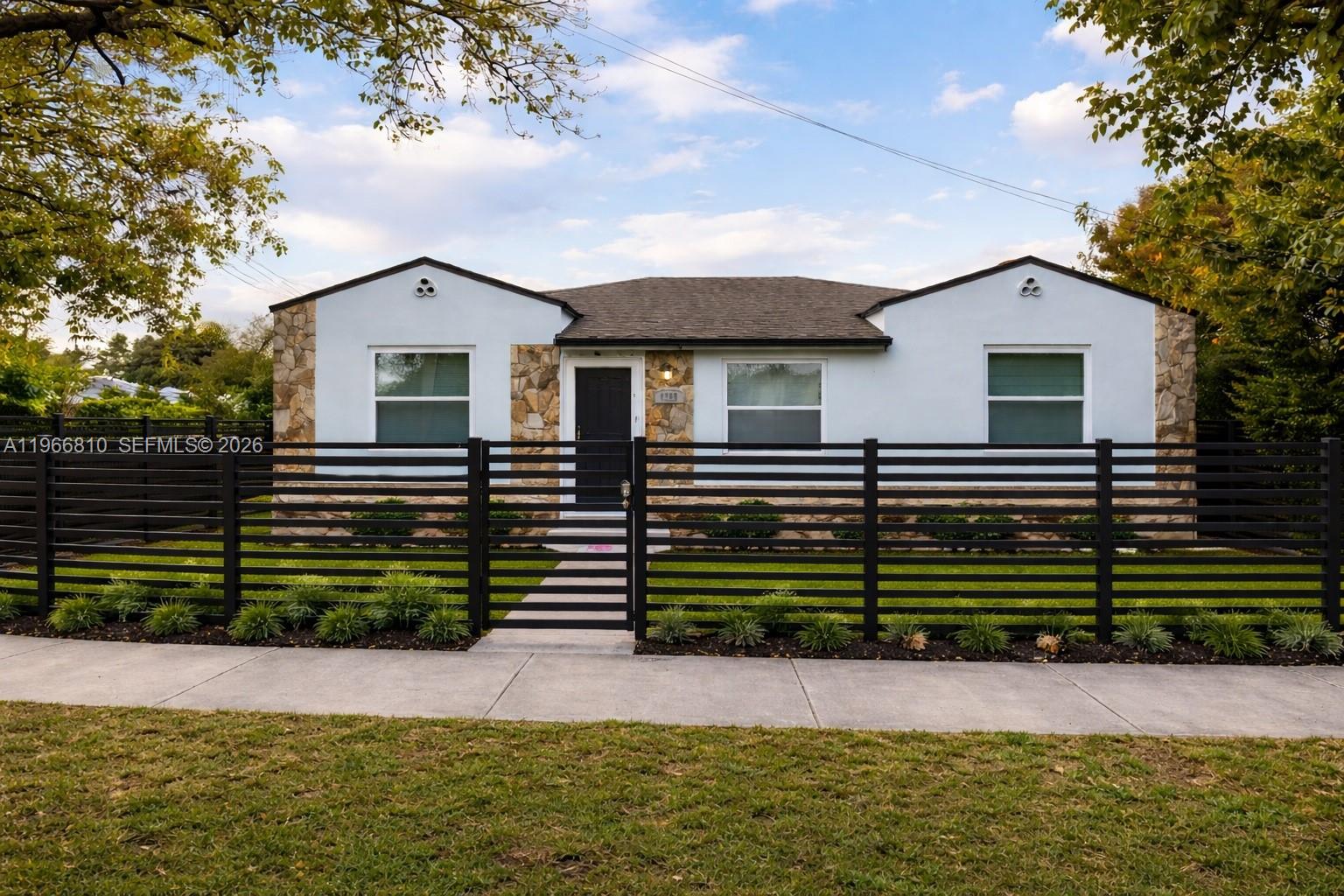 COLUMBIA PARK CORR PL - Residential