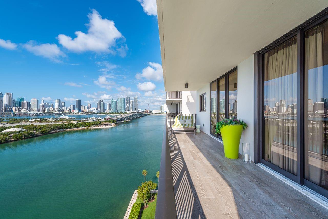 ONE THOUSAND VENETIAN WAY - Residential Lease