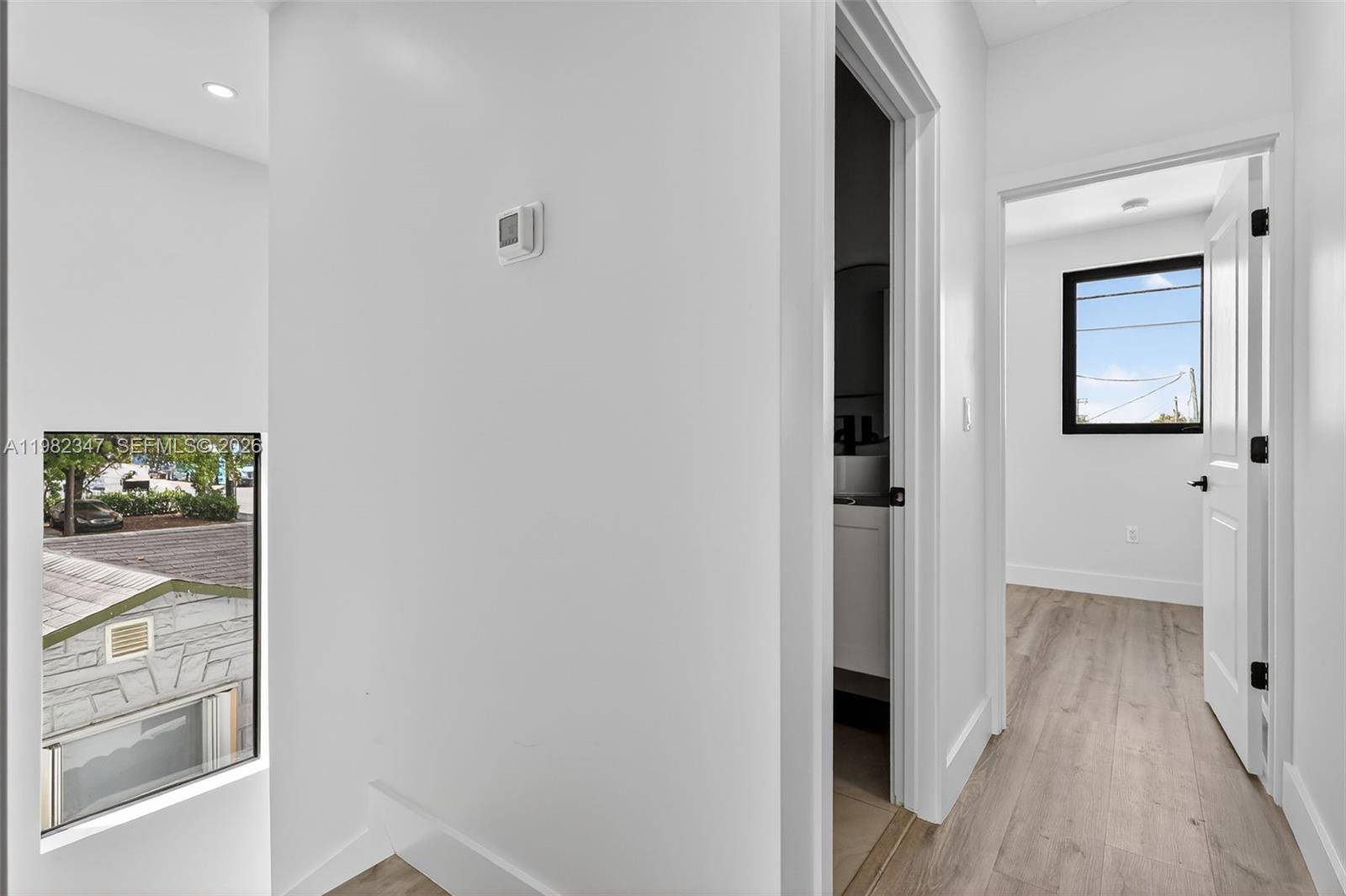 LAURAVILLE GARDENS - Residential