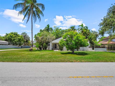 Tiny photo for 15491 SW 153rd St, Miami, FL 33187 (MLS # A12048212)