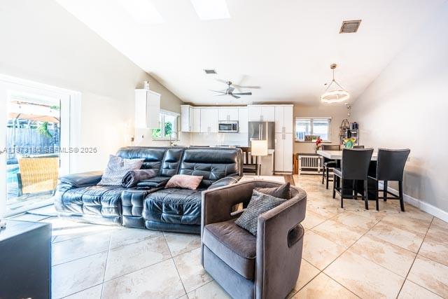 ROGER HOMES - Residential