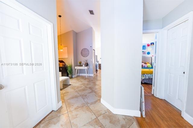 ROGER HOMES - Residential