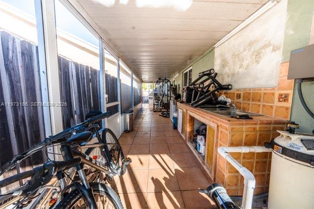 ROGER HOMES - Residential