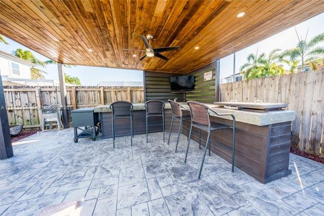 ROGER HOMES - Residential