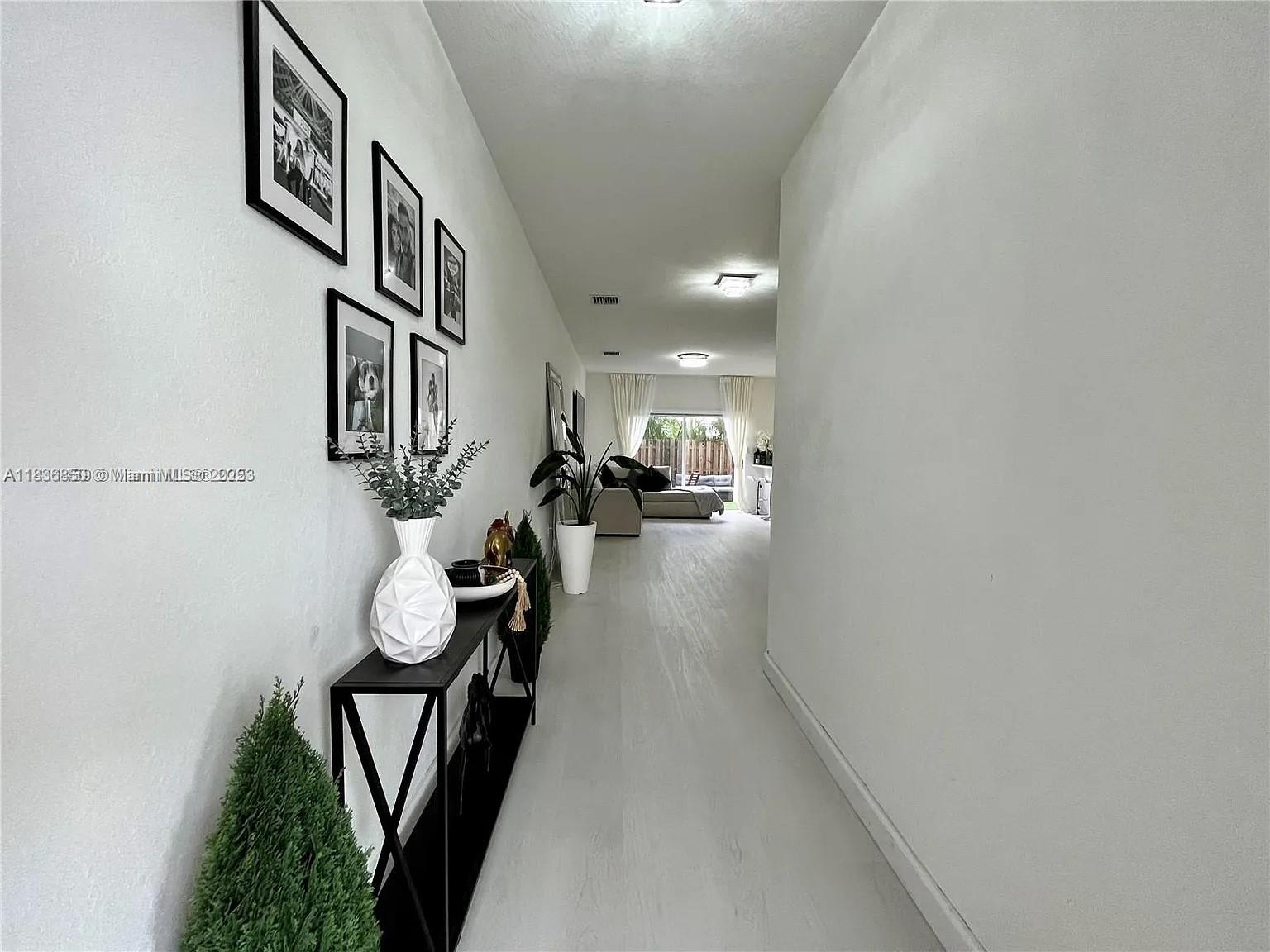 1214 NW 4th Ln 1214, Florida City, FL, 33034/$399,000 1 1214 NW 4th Ln 1214