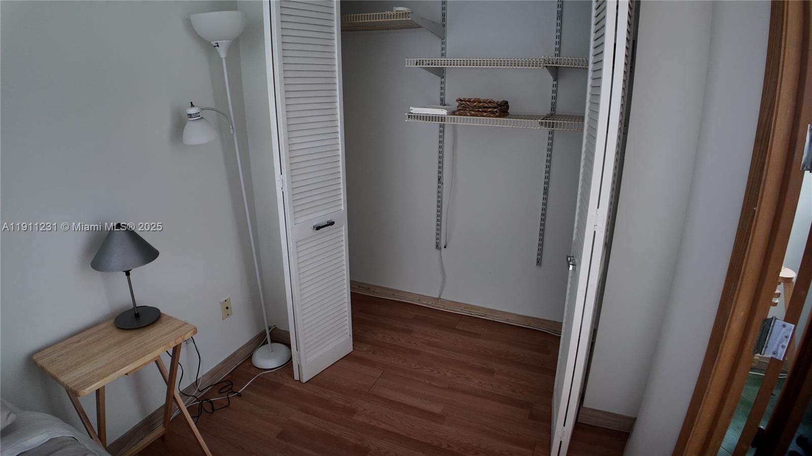 THE DECOPLAGE CONDO - Residential Lease