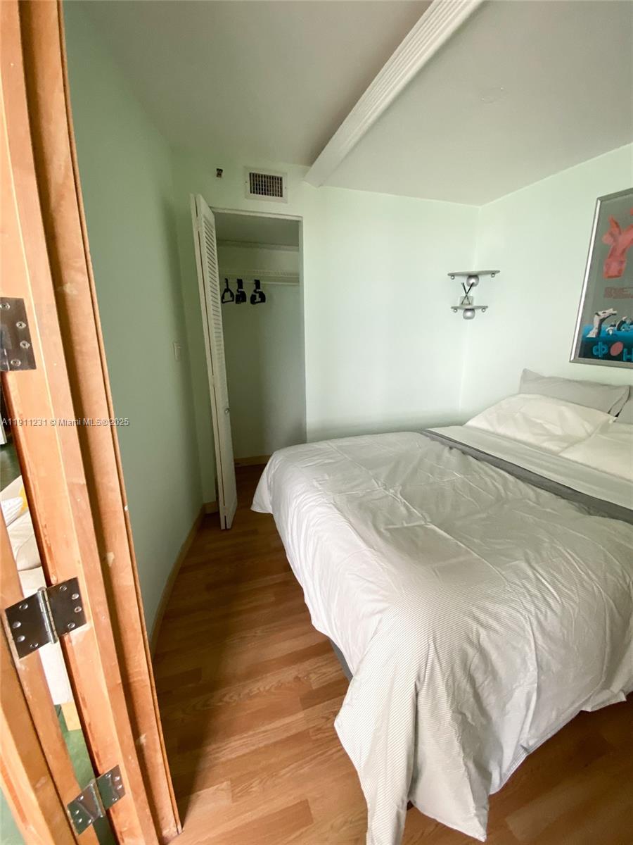 THE DECOPLAGE CONDO - Residential Lease