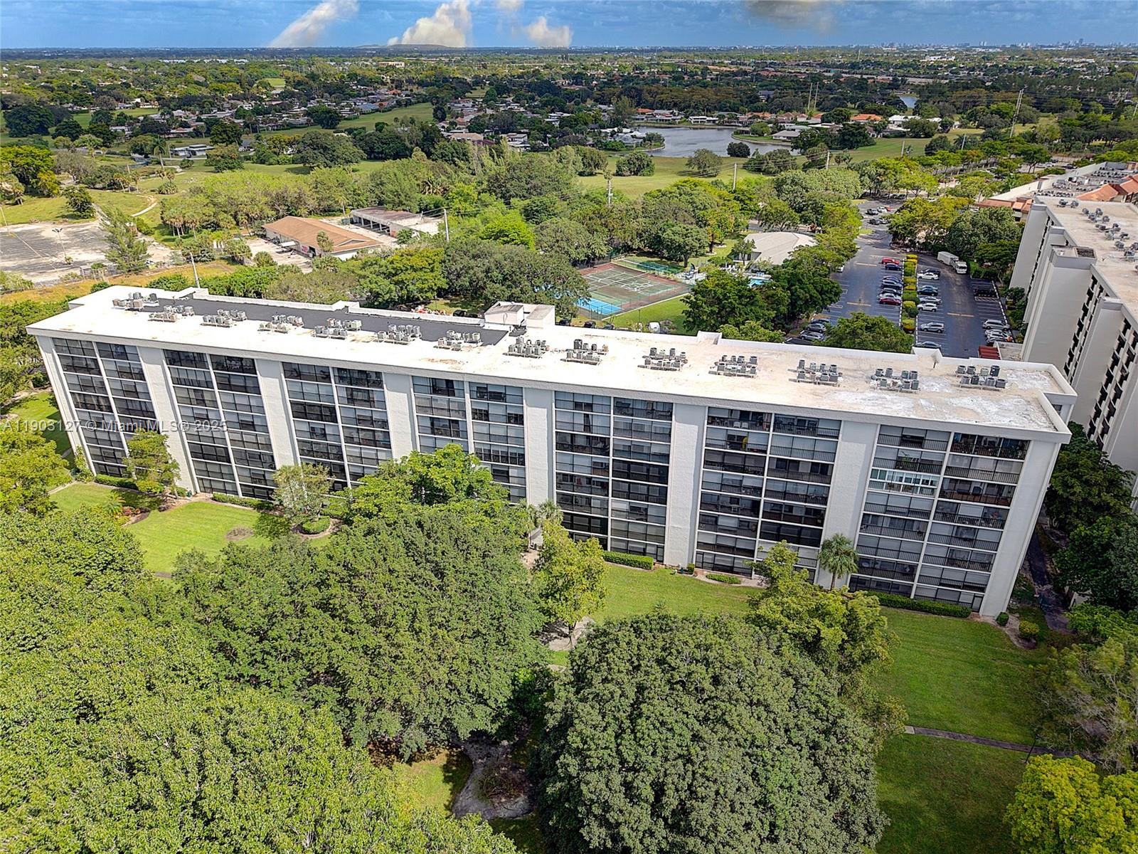 GREENS OF INVERRARY PHASE - Residential