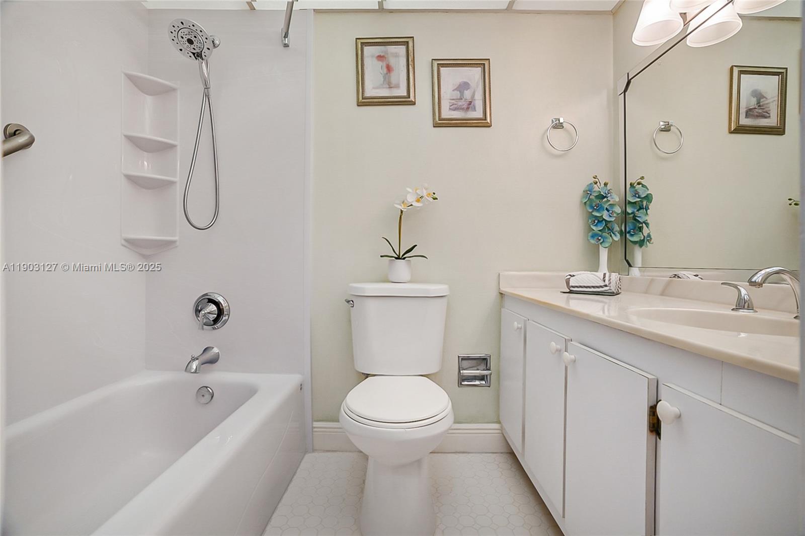 GREENS OF INVERRARY PHASE - Residential