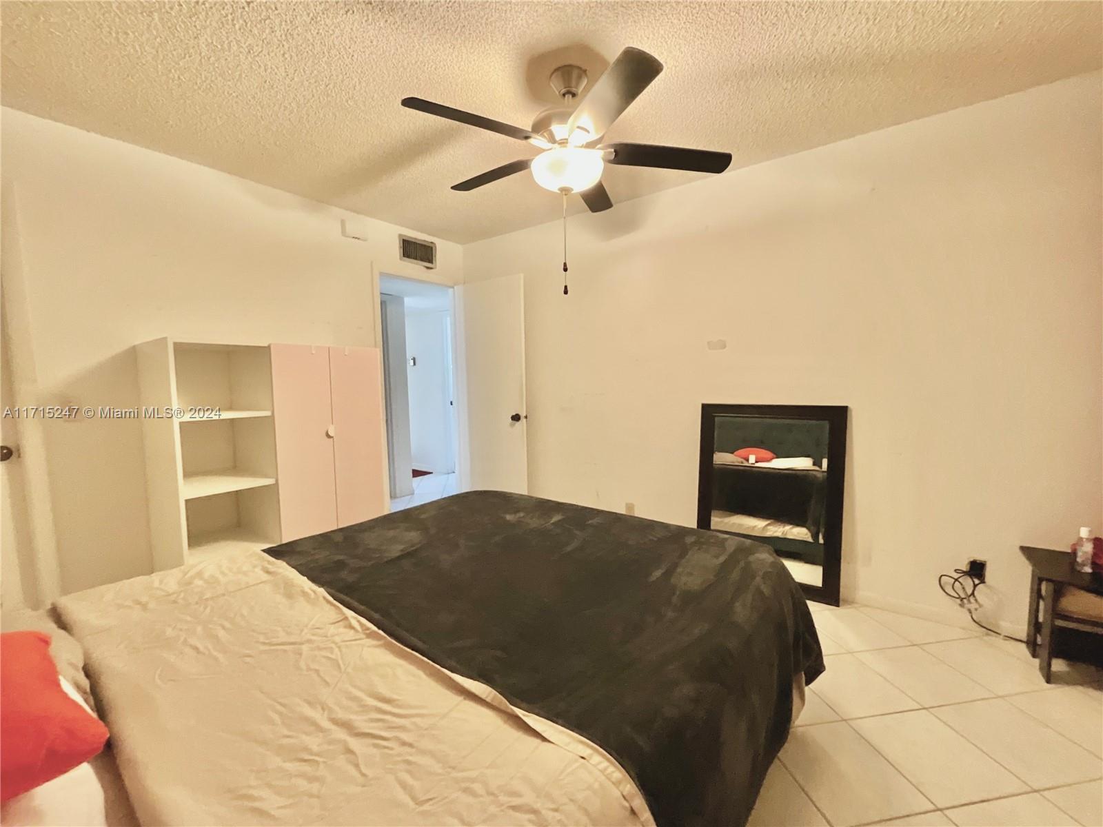 KINGS POINT BURGUNDY COND - Residential Lease