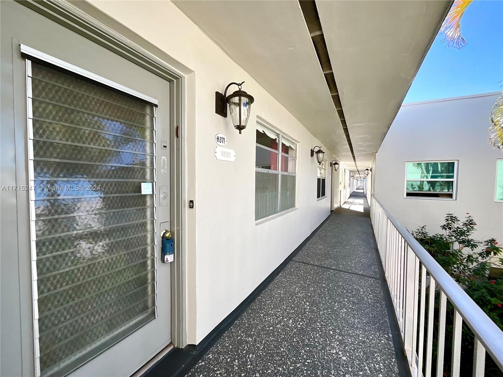 KINGS POINT BURGUNDY COND - Residential Lease