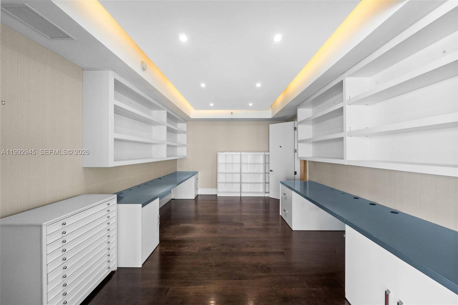 BAL HARBOUR CENTER CONDO - Residential
