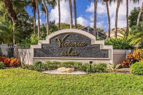 4834 NW 58th Mnr Coconut Creek FL 33073