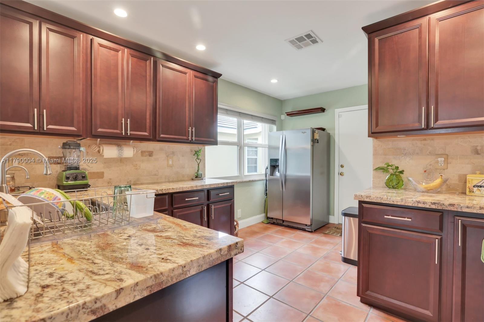 9271 Arborwood Cir