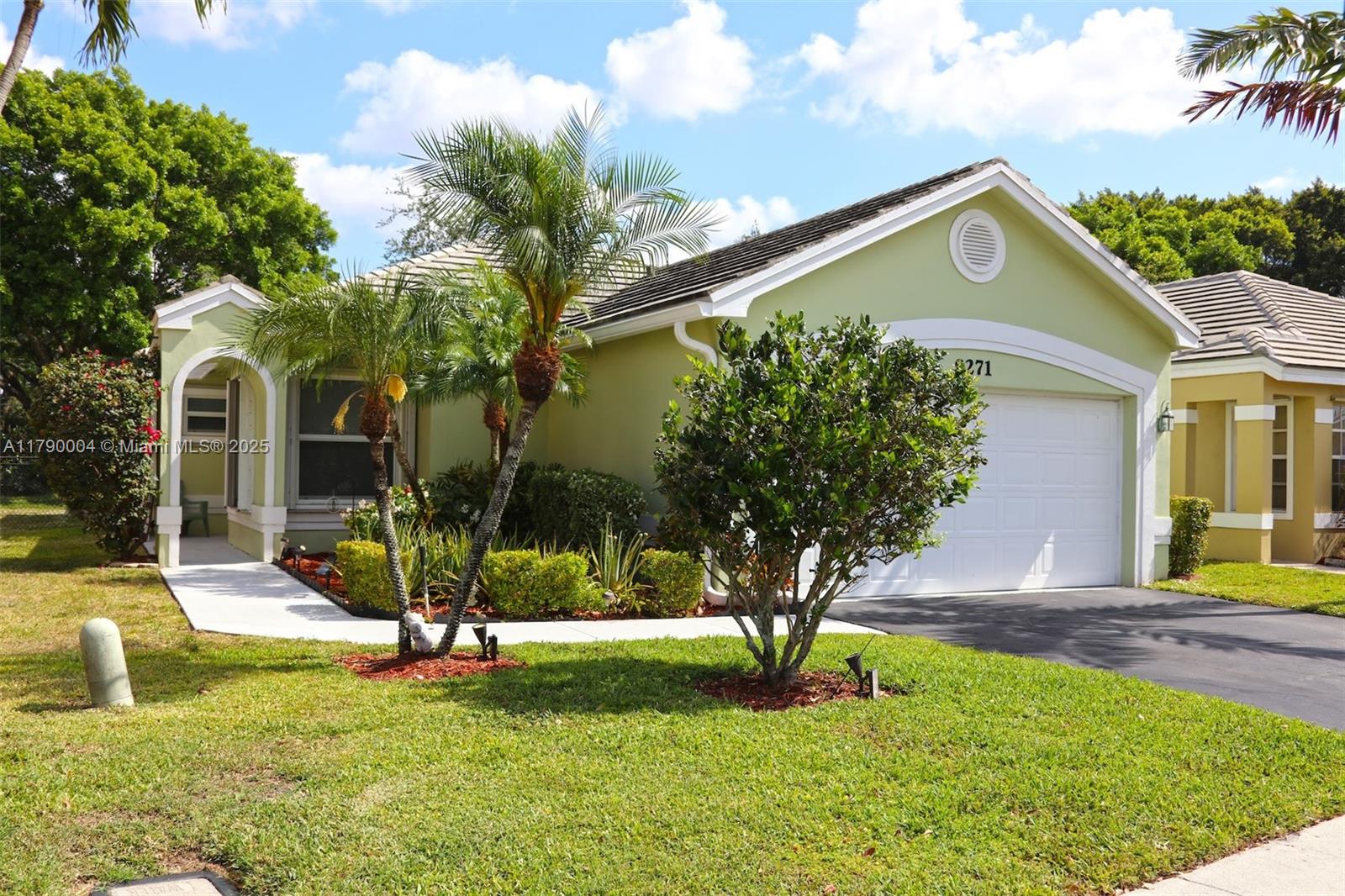 9271 Arborwood Cir