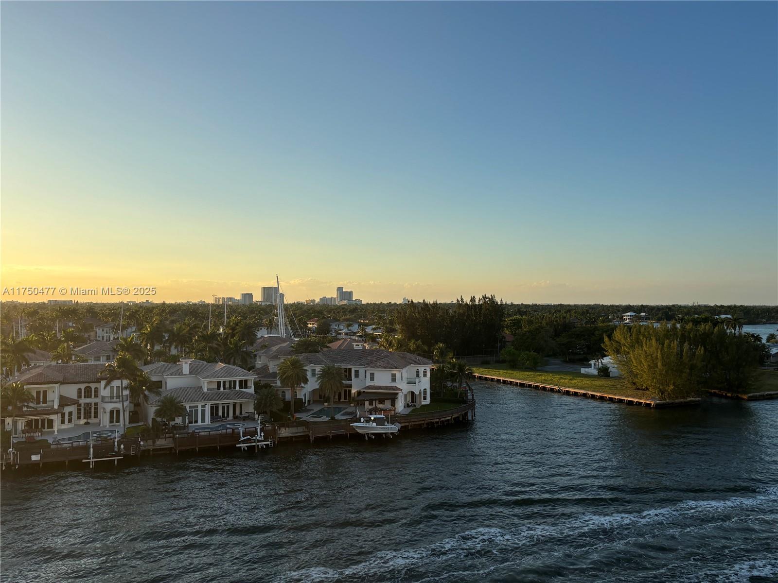 TRAFALGAR TOWERS CONDOMIN - Residential Lease