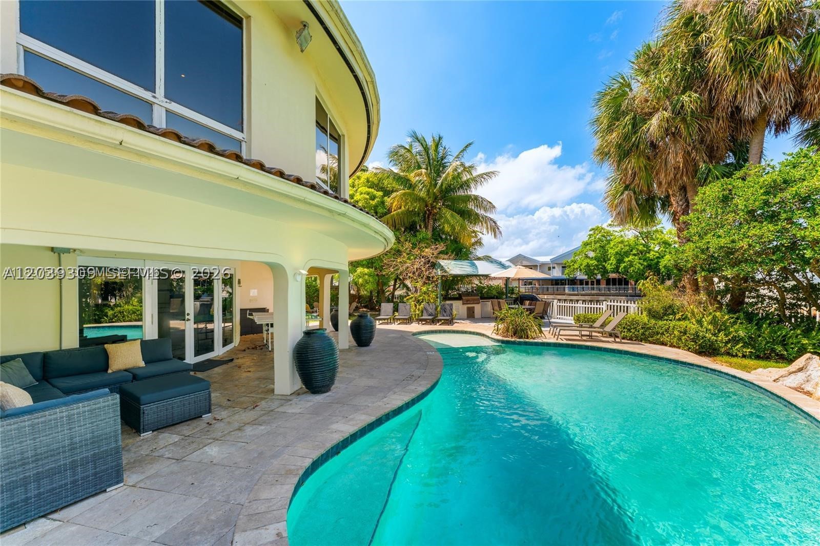 1809 Coral Gardens Dr