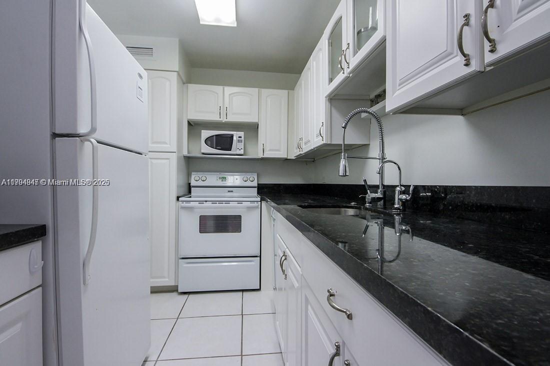 3 Island Ave 07B