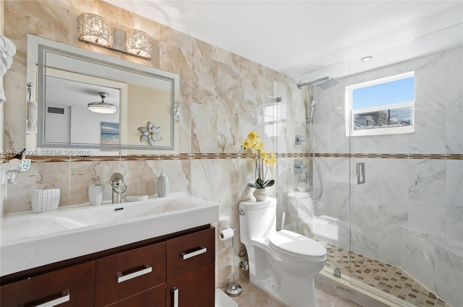 HARDING VILLAS CONDO - Residential