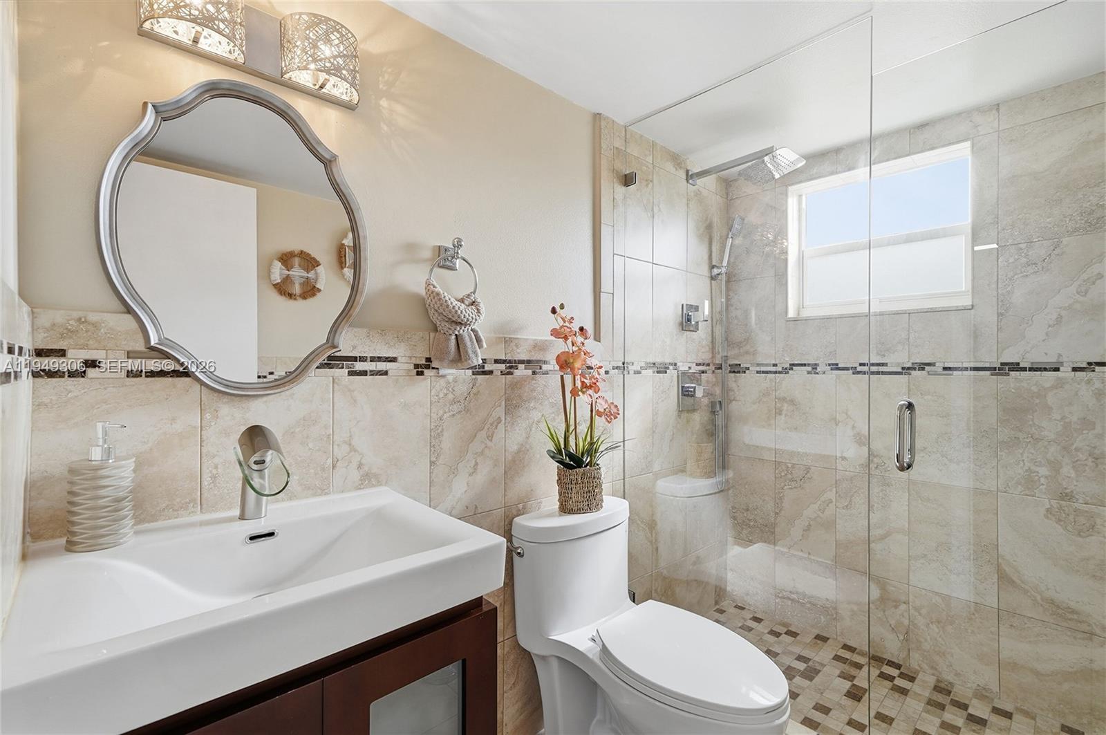 HARDING VILLAS CONDO - Residential