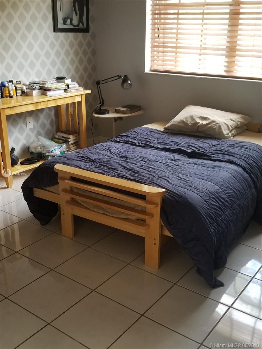 ATRIUM HOMES AT THE HAMMO - Residential