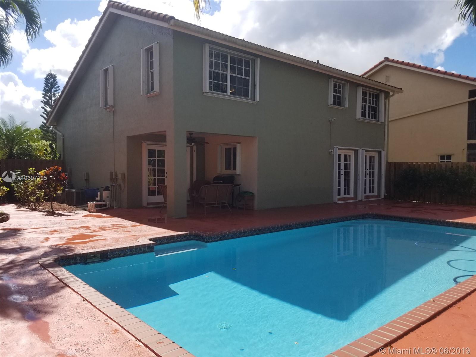 ATRIUM HOMES AT THE HAMMO - Residential