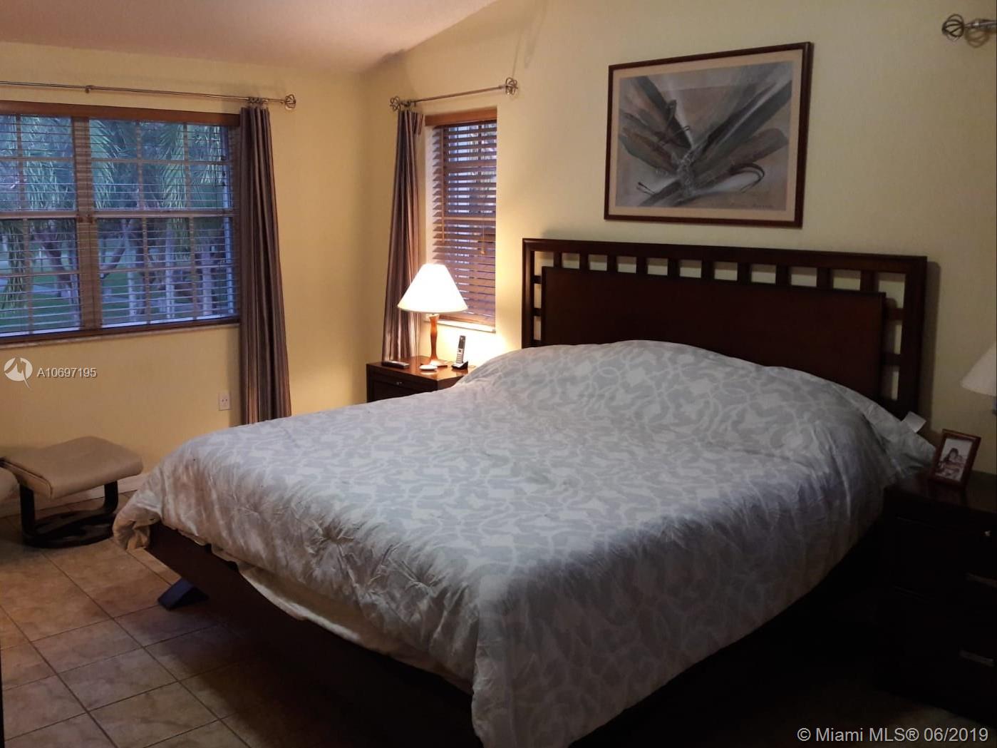 ATRIUM HOMES AT THE HAMMO - Residential